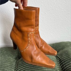 Unisa Brazilian Leather Boots